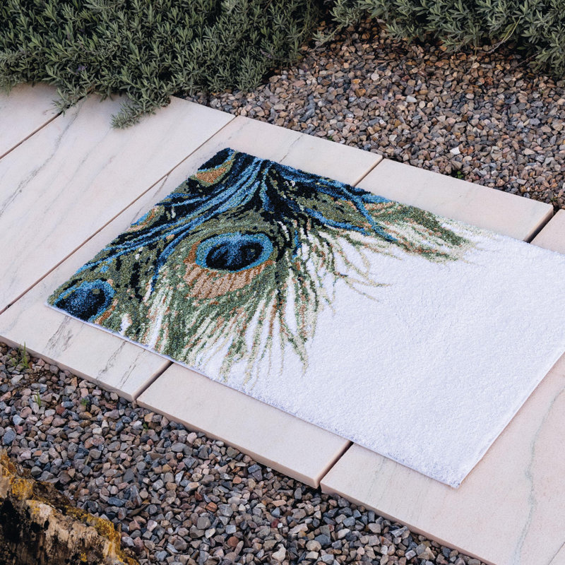 Pavone Bath Rug, 24" W x 39" L