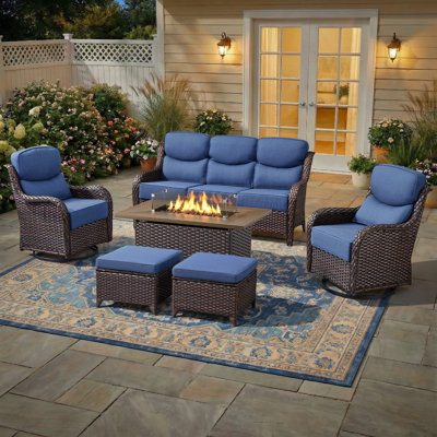 Ensemble de meubles de patio en osier de luxe pour 7 personnes avec table de foyer et chaises pivotantes extra-épaisses de 6 pouces