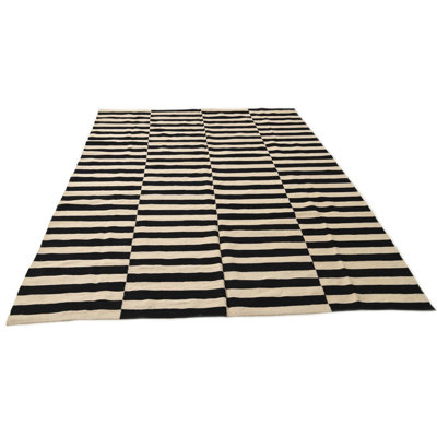 Tapis noir et blanc Ohlson
