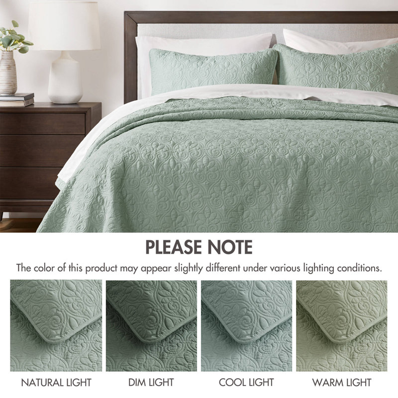 Quebec Reversible Quilt Set, Seafoam, Full/Queen Coverlet + 2 Standard Shams