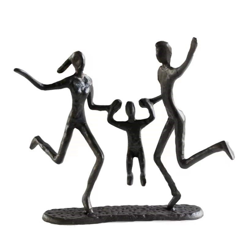 Figurine famille de trois personnes