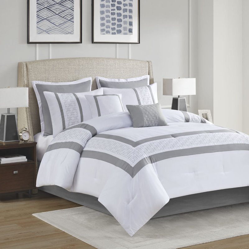 Ensemble d'édredon brodé 8 pièces blanc très grand
