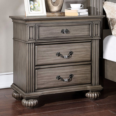 3 Nightstand In Gray With Solid Wood Construction And Bearing Metal Glides For Bedroom Furniture Traditional Style 3 Drawers Function Enhancement