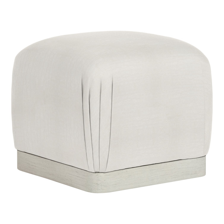 Nola Ottoman