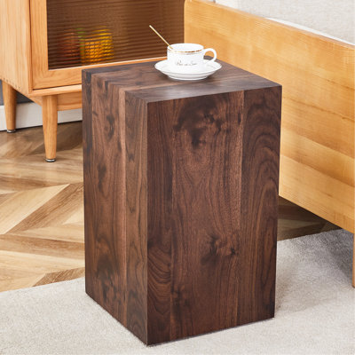Table basse en bois aggloméré noyer et grain de bois - Design luxueux, décoration parfaite pour le salon.