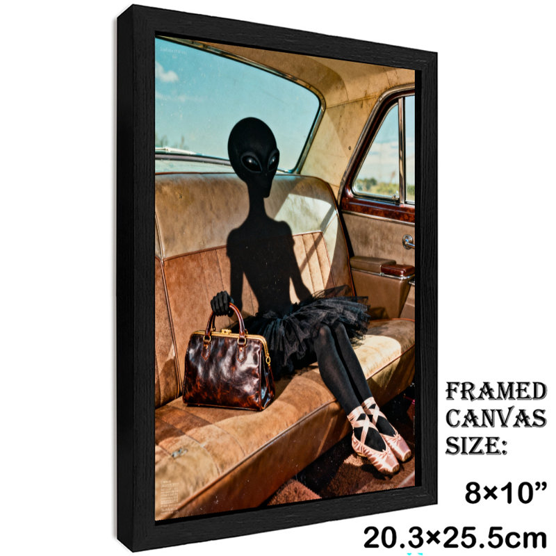 Reproduction d'art encadrée noire, ballerine exotique dans une voiture rétro, H 11 po x l 9 po
