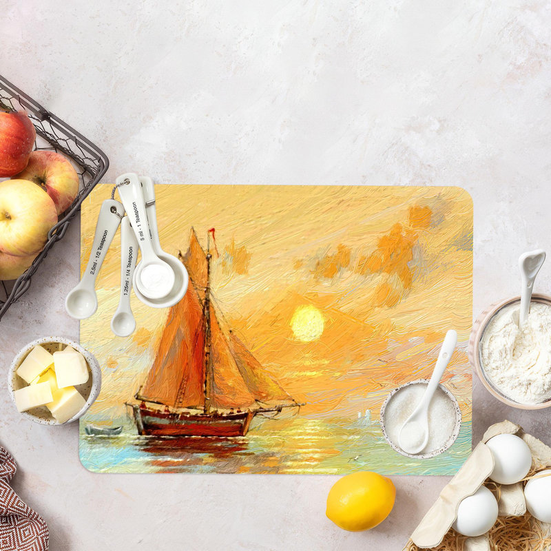 Planche à découper en verre mettant en vedette des bateaux de pêche et un paysage de mer pour la décoration de la cuisine et la décoration intérieure