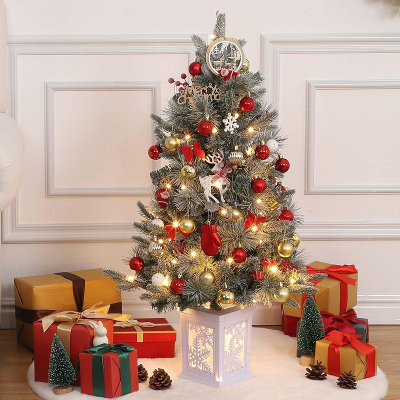 Arbre de Noël artificiel enneigé 3 pi avec base de boîte à lumière flocon de neige, mini arbre de Noël pré-éclairé avec 78 lumières à DEL, 8 piles pour la décoration de Noël, la maison, le bureau, la décoration de fête, 2 pièces