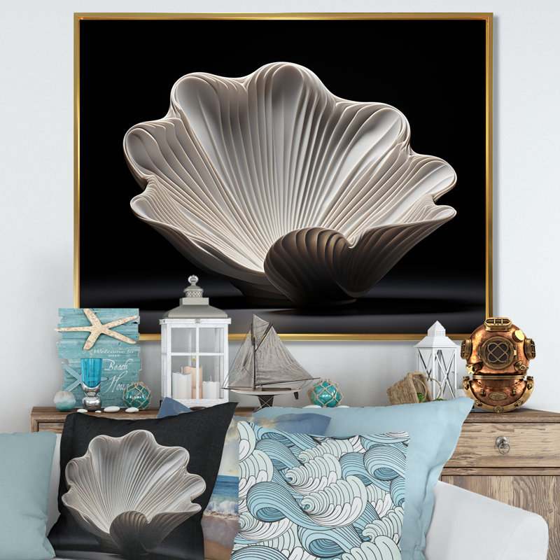 Monochrome Clam Deep Charcoal Ocean I - Clam Wall Art Living Room, H 30 po x l 40 po, Cadre flottant doré