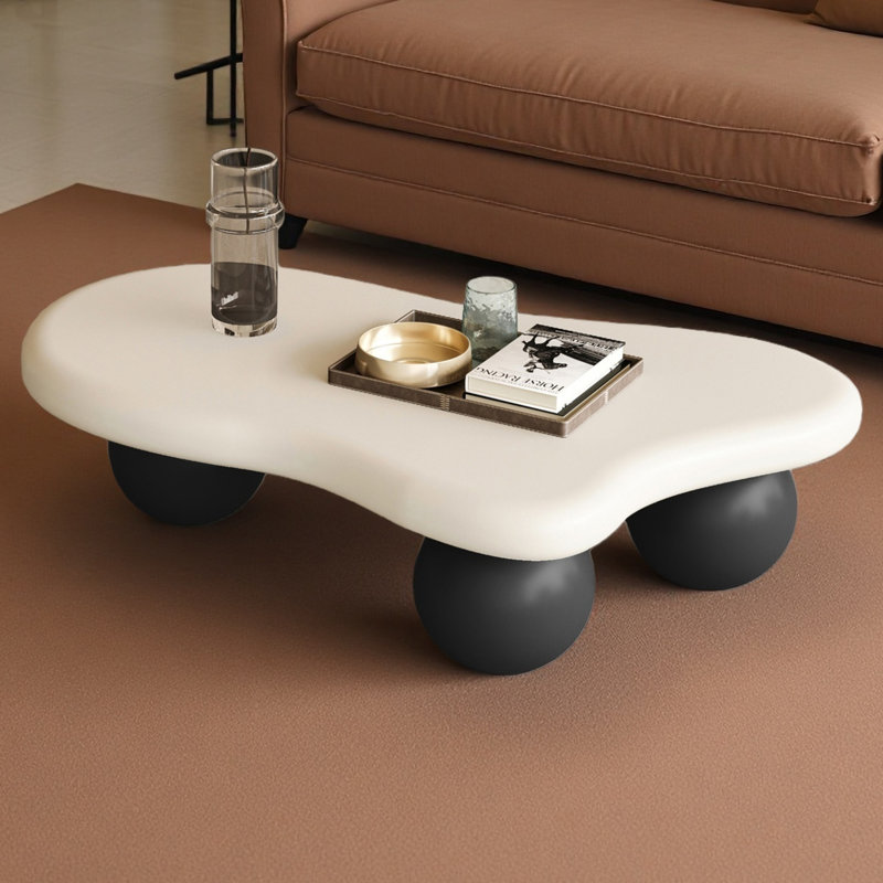Table basse de 47 pouces en forme de nuage avec 3 pieds sphériques pour le salon, 13.81'' H X 47.23'' W X 31.53'' D, Blanc