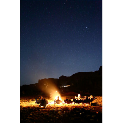 " Campfire Under Starry Sky "