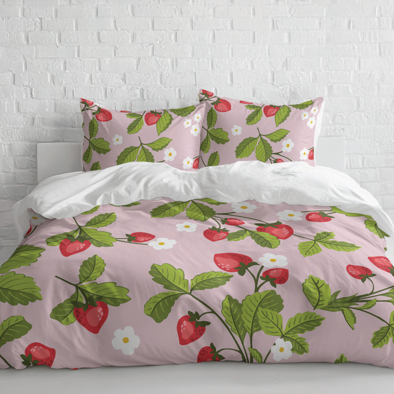 Strawberries 3- Piece Decorative Lightweight Comforter Set, Twin Comforter + 2 Standard Pillowcases, Pink