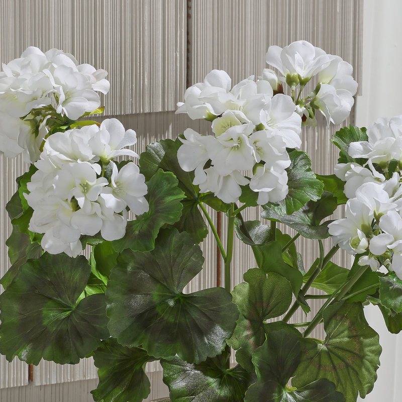 Buisson géranium 17 po UV Natural Touch, Blanc