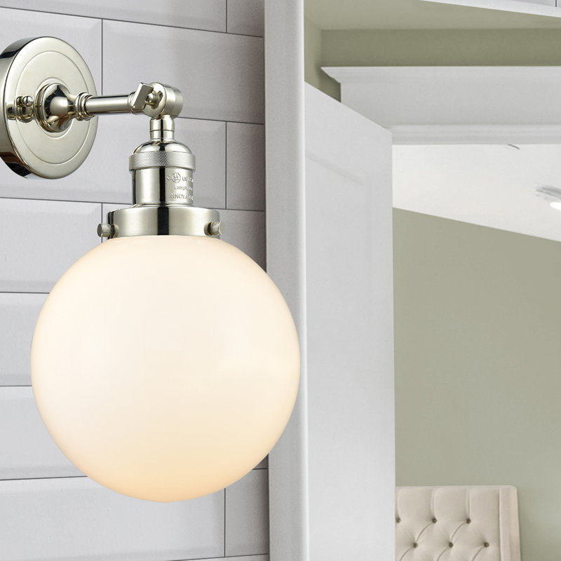 Applique murale pour salle de bain 1 lumière Clementina, Ampoule DEL 6 watts Vinage, Boîtier blanc mat, Nickel poli