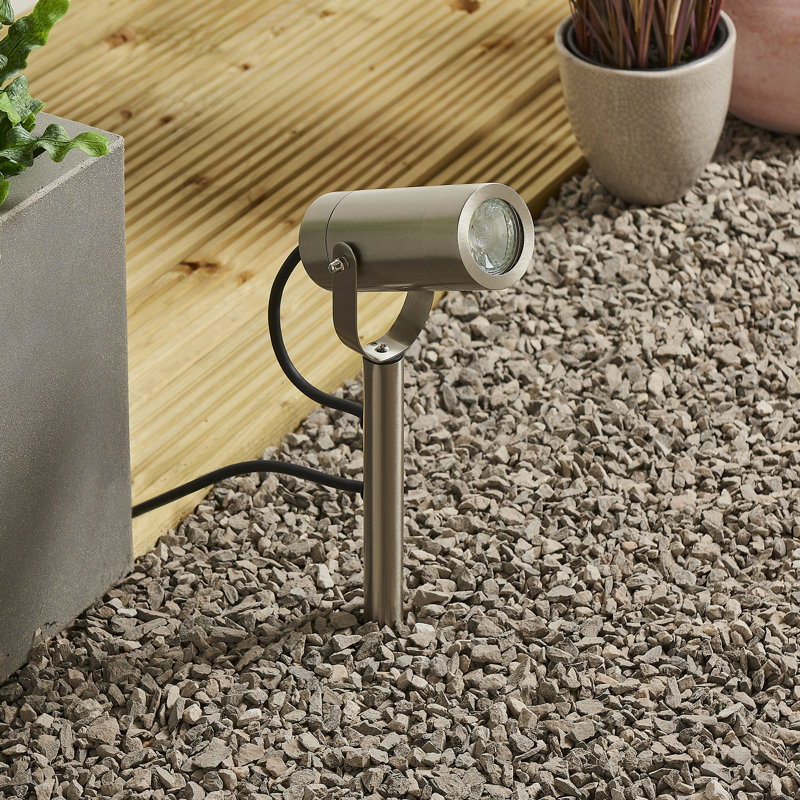 Metcalfe Steel Spotlight