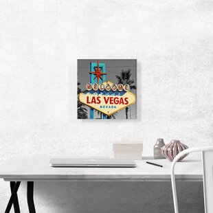 Wall Mural Famous Welcome to Las Vegas sign with vintage texture 