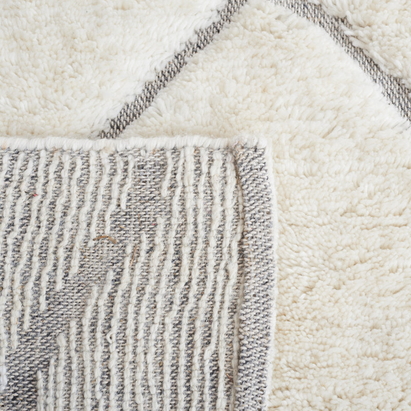 Henrie Geometric Indoor Rug, Rectangle 5' x 8'