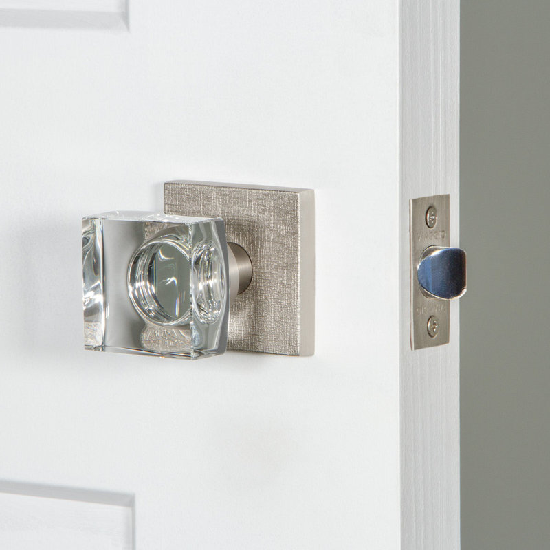 Viaggio Quadrato Linen Texture Rosette Privacy (Bed & Bath) with Quadrato Crystal Knob, 2.375", Satin Nickel, Left