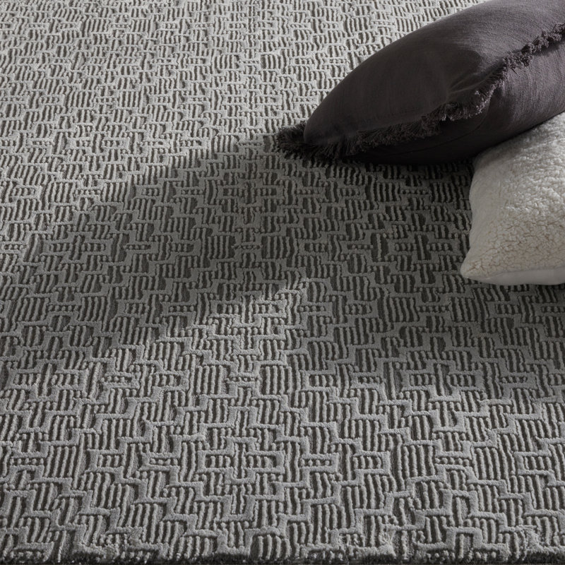 TOWN & COUNTRY LUXE Tretta Modern Geo Area Rug with Plush High-Low Texture, Gray, Rectangle 5'2" x 7'2"