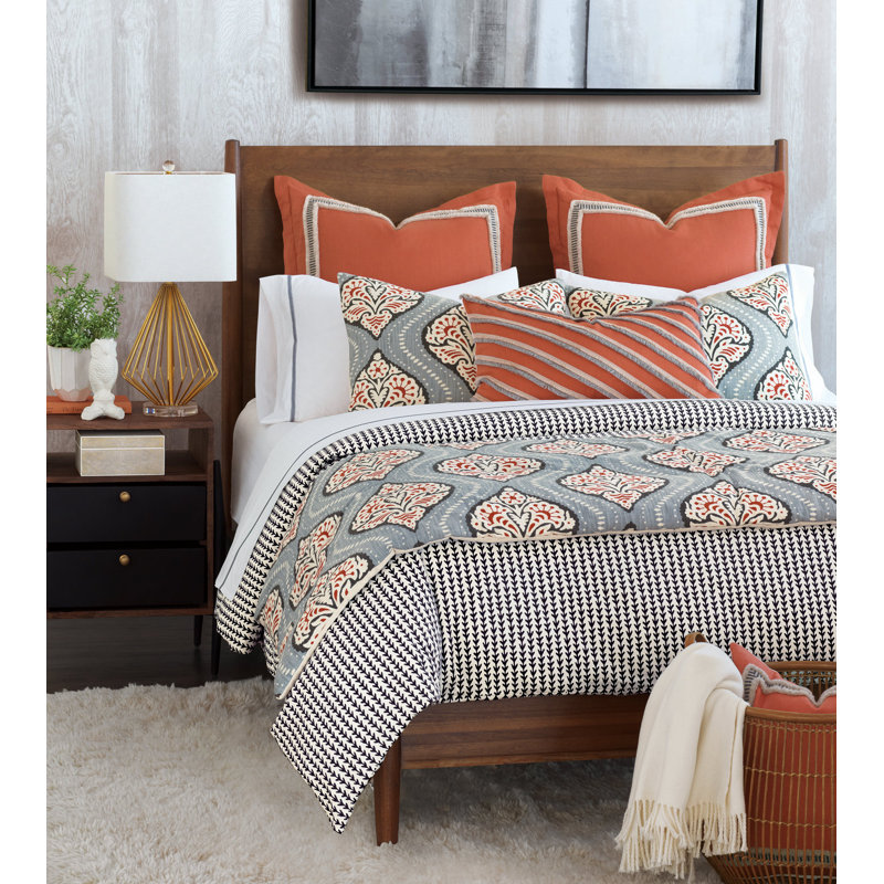 Bowie Linen Lumbar Pillow Cover & Insert