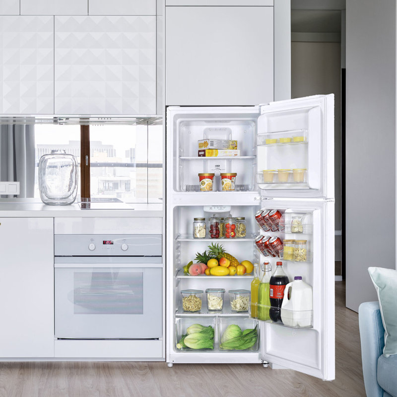 Magic Chef 24" 10.1 Cubic Feet Top Freezer Refrigerator