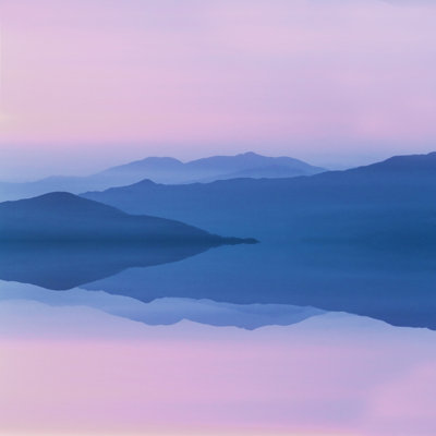 " Mountain Reflections "