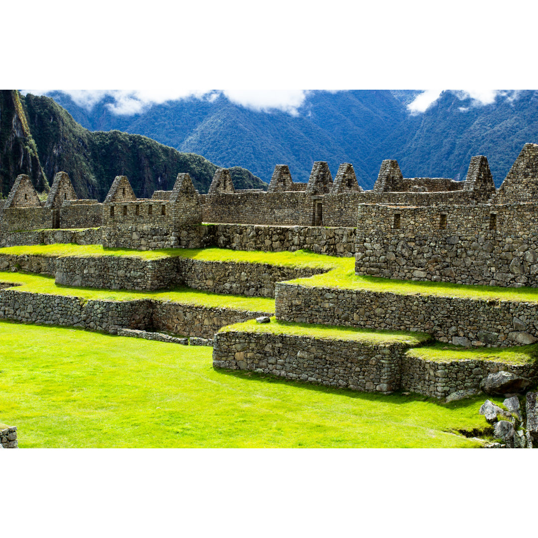 Ancient Inca City von Mariusz_Prusaczyk - Leinwandbild