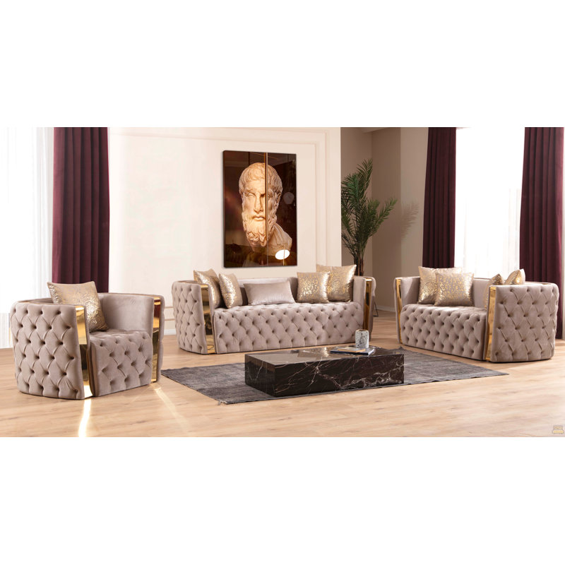 Chaise capitonnée à boutons avec tissu velours et accents dorés
