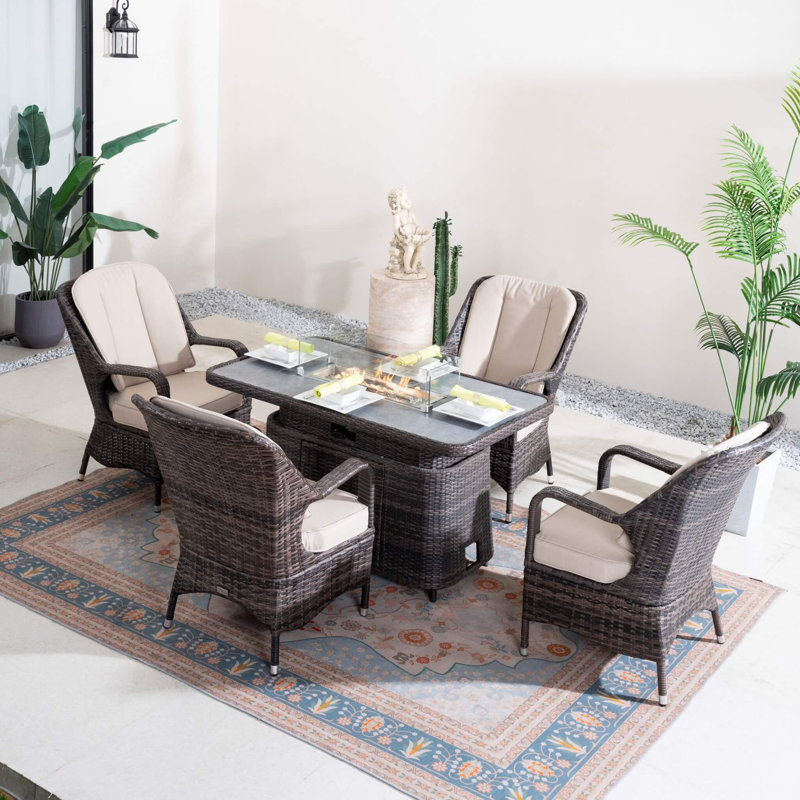 Ensemble de foyer d'extérieur en osier 5 pièces Parma avec table et coussins Parma, Beige, Brun