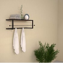 How to Make a Towel Rack From Pallet Wood - House by Hoff