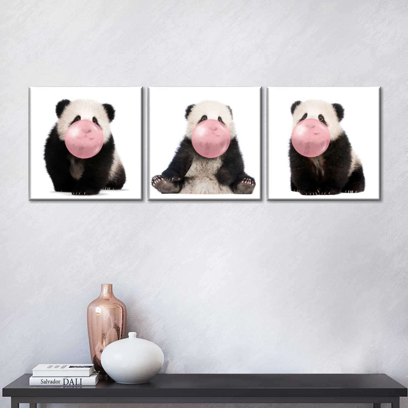 Reproduction d'art sur toile Bubble Gum Panda Cubs, H 74 po x l 24 po x P 1,25 po