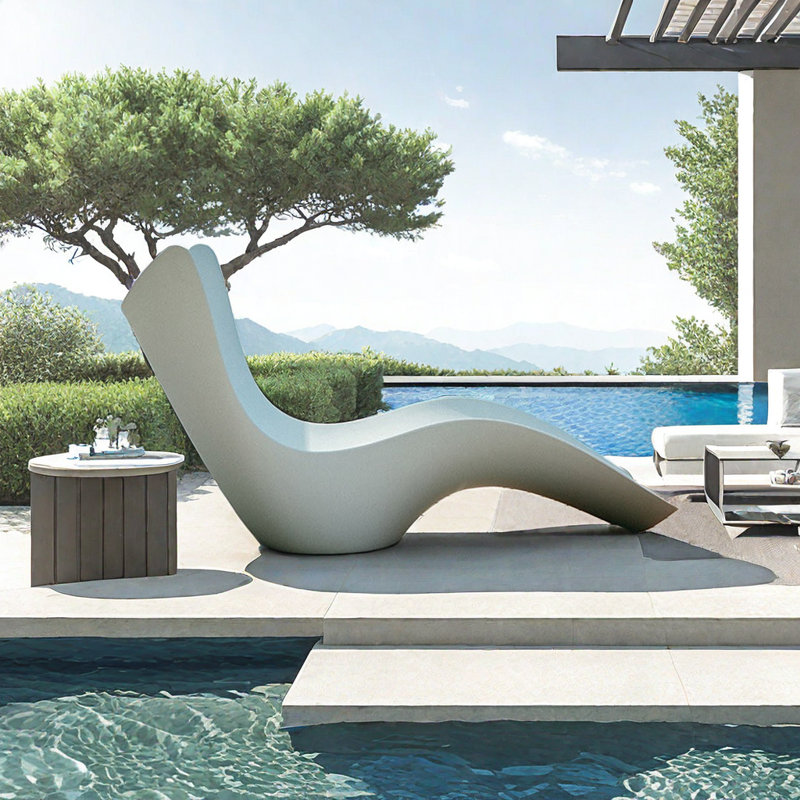 Chaise longue d'extérieur en fibre de verre