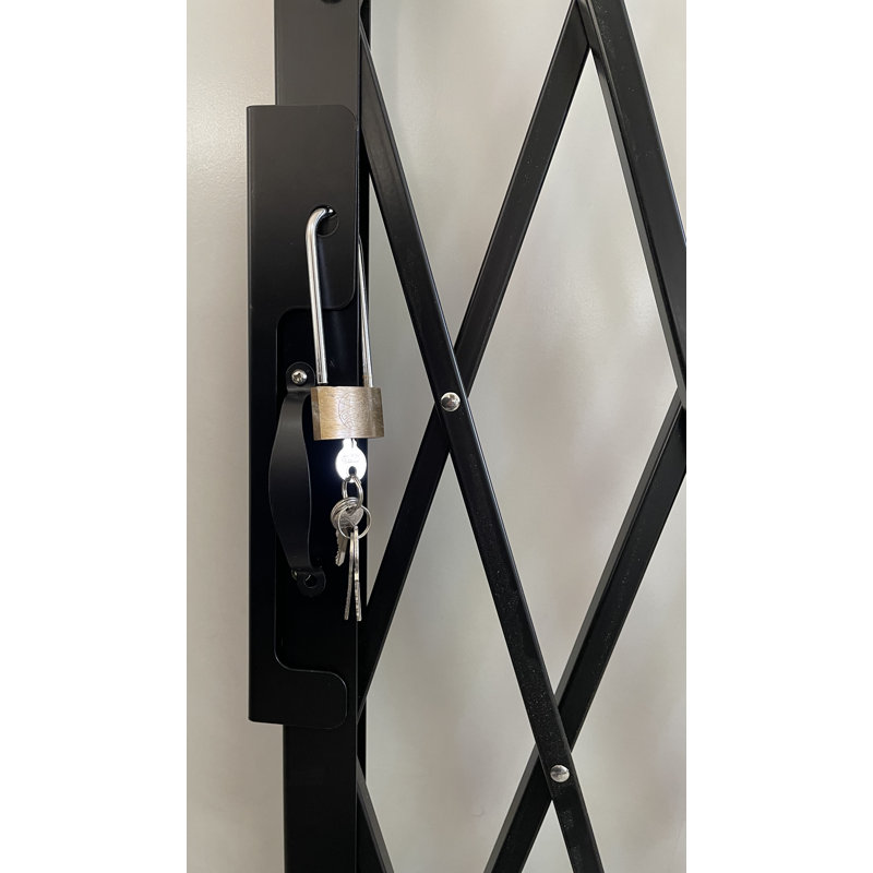 Clôture en métal H 66 po x l 48 po avec 1 panneau (s) inclus