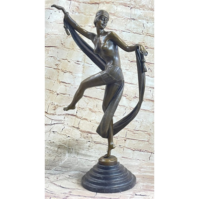 Herwiga Figurines & Sculptures