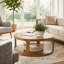 Table basse ronde brun chaud avec une texture douce