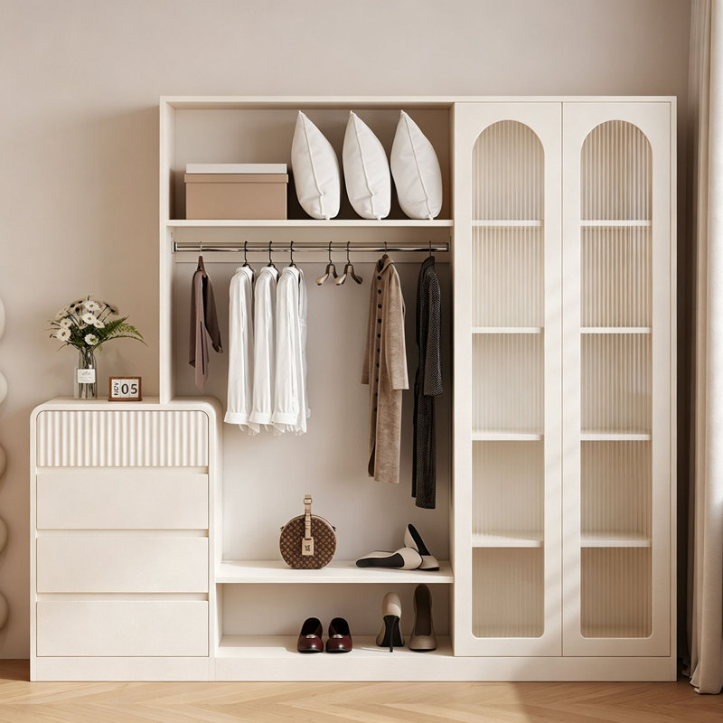 Garde-robe de style crème français