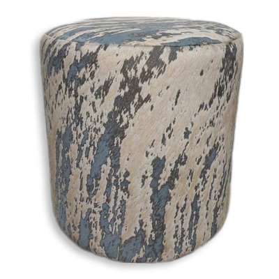 Round Ottoman in Bravo Gra