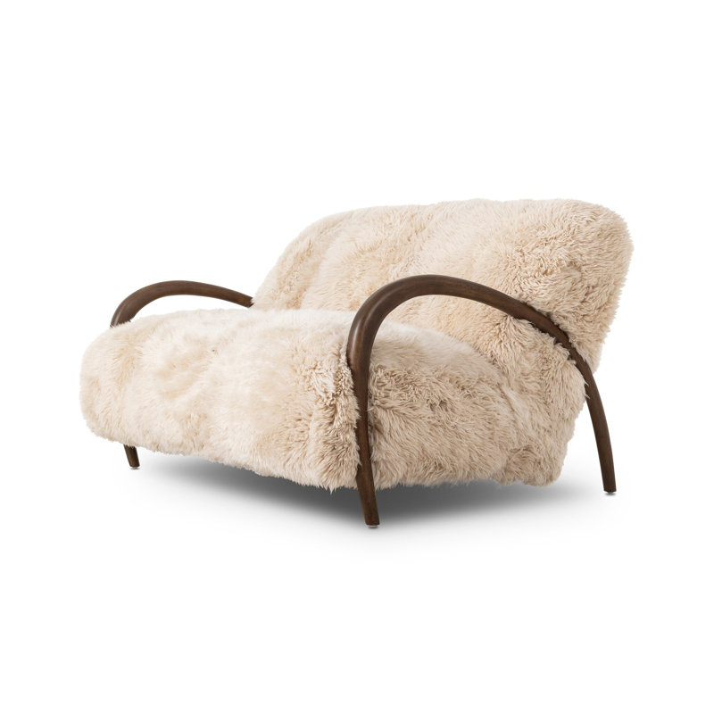 Sandro Settee