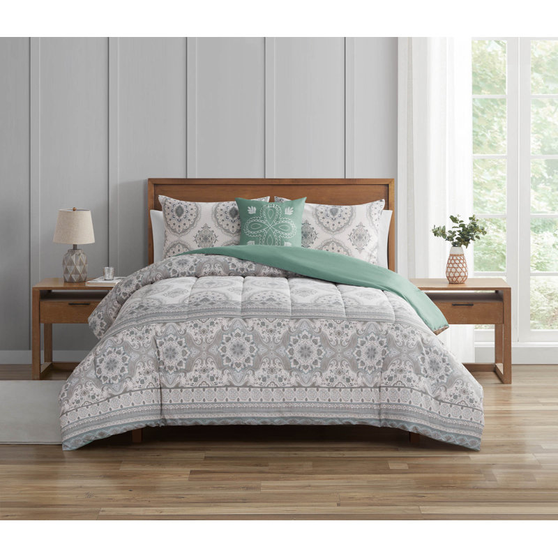 Bethal 4 Piece Comforter Set, King Comforter + 3 Additional Pieces