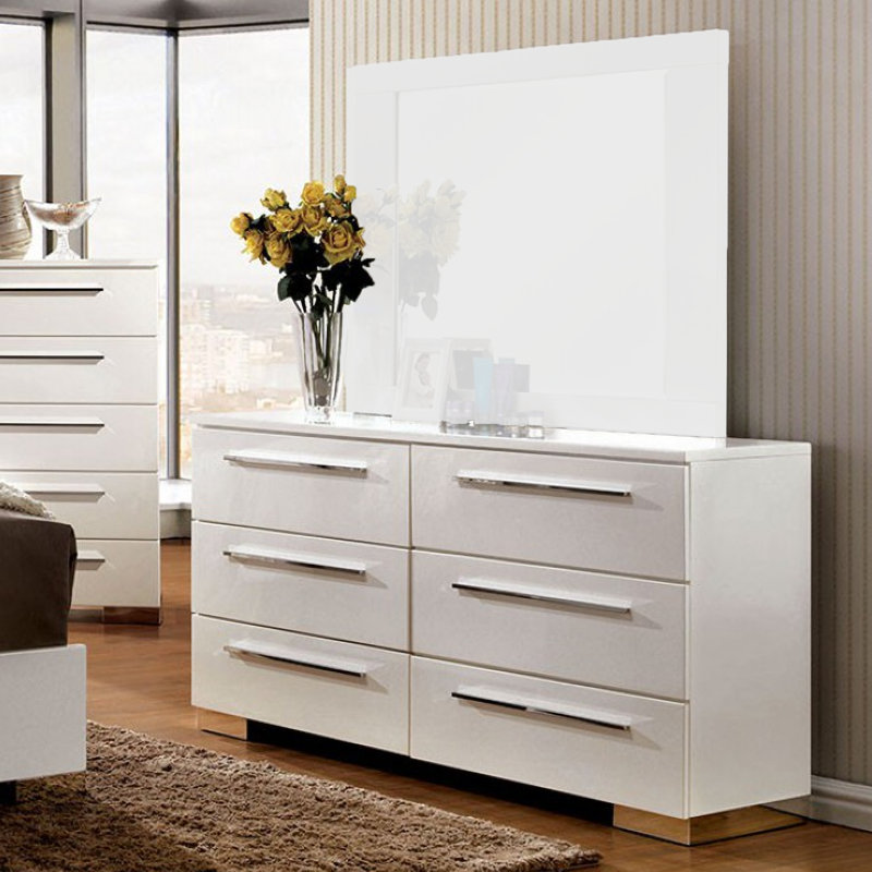 Uland 63'' W 6 - Drawer Dresser