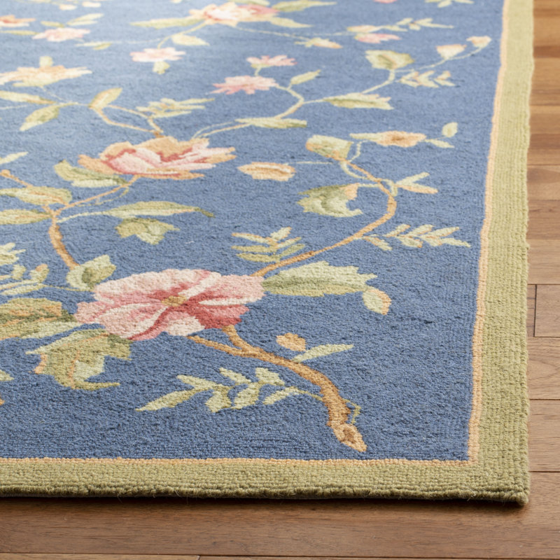 Jonsson Hand Hooked Wool Pile Floral Rug, Round 5'6"