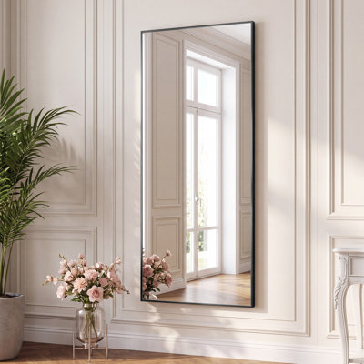 Miroir sur pied rectangulaire surdimensionné avec cadre en aluminium et support, idéal pour la chambre, le salon, la salle de sport à domicile, le dressing et la salle d'habillage.