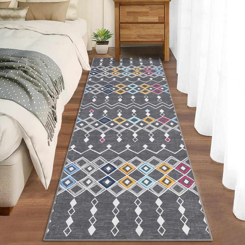 Kralovetz Washable Southwestern Indoor Rug, Runner 2' x 6'