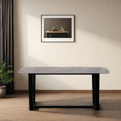 Table de salle à manger durable