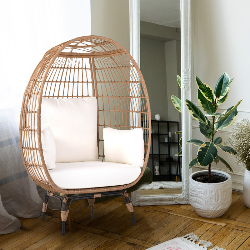 Chaises longues d'extérieur en osier pour l'intérieur et l'extérieur Rock-Solid avec 4 coussins épais, Blanc