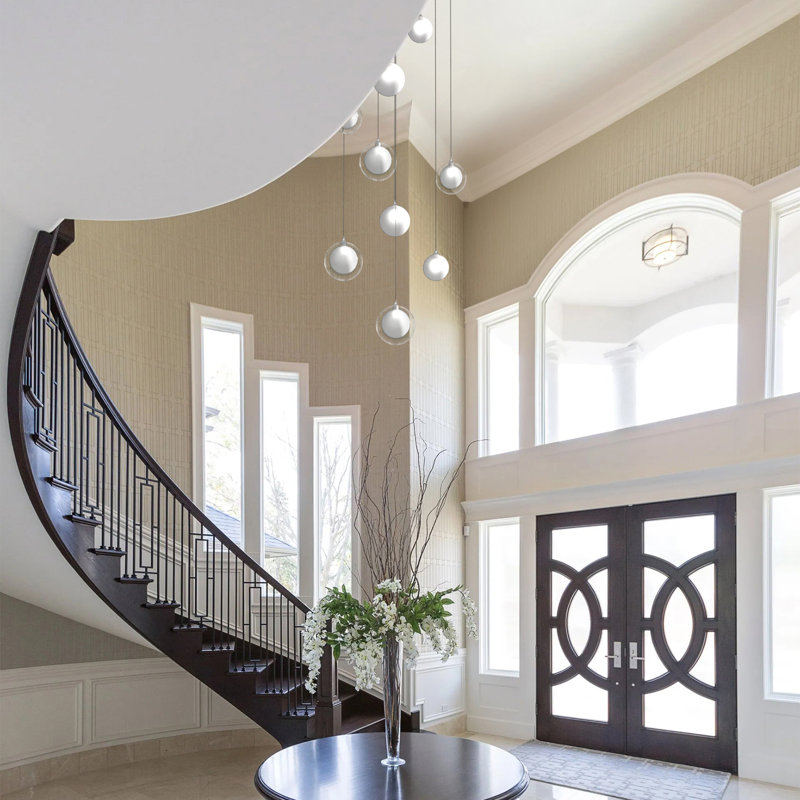 Regina 11 - Light Pendant, Black