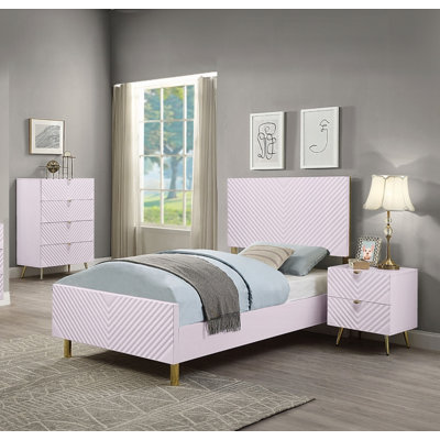 Gaines 3-pcs Bedroom Set