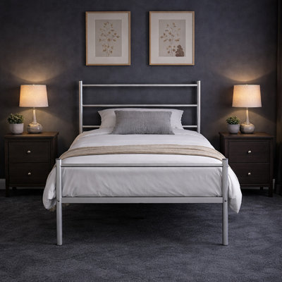 Mahim Metal Bed