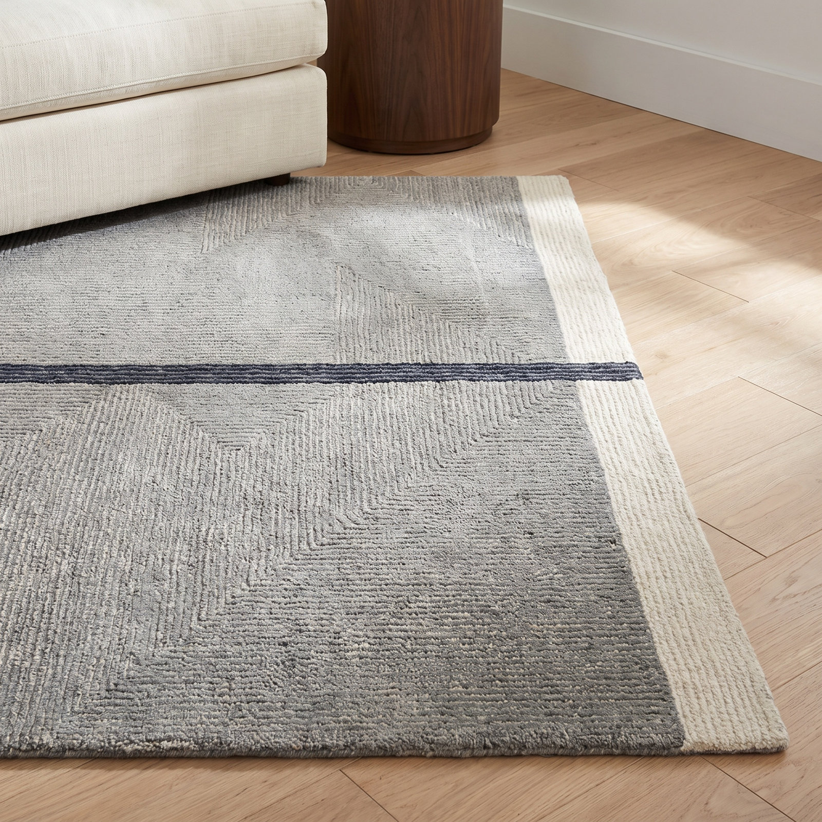 Nio Gray Black Hand-Woven Rug, Rectangle 8' x 10'