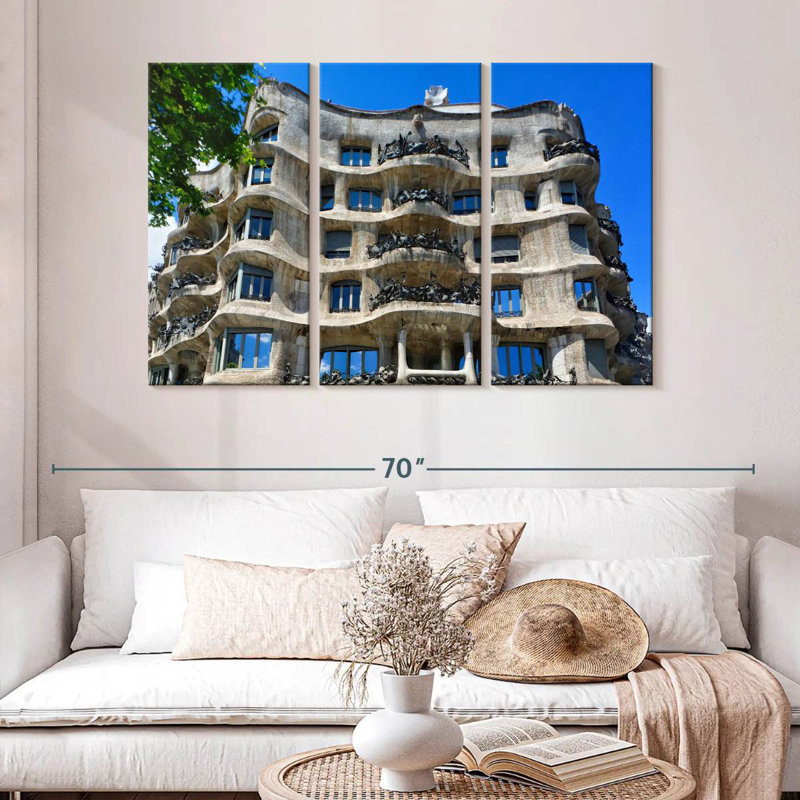 Rorry Casa Mila, 32" H x 50" W